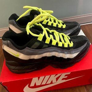 Nike Air Max 95 GS 'Black Volt'